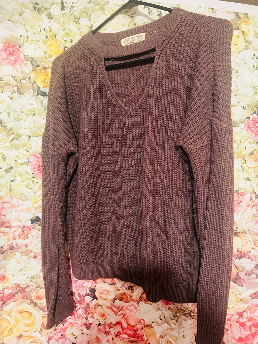 Pink Rose V-Neck Chunky Knit Sweater - Plum Mauve